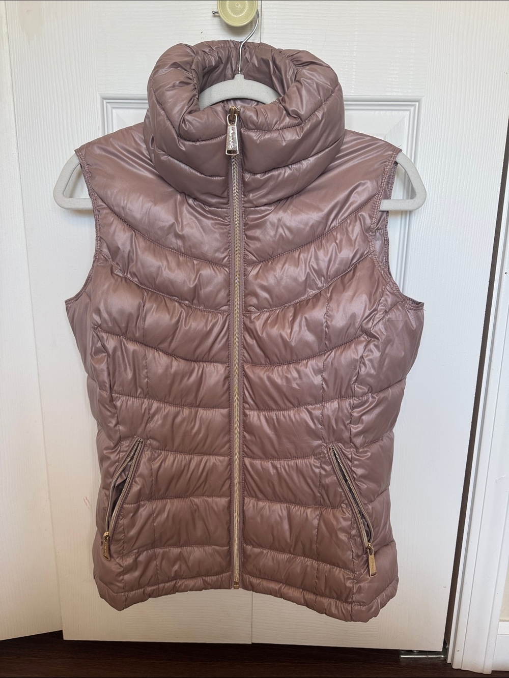 Calvin Klein Quilted Puffer Vest in Mauve Pink